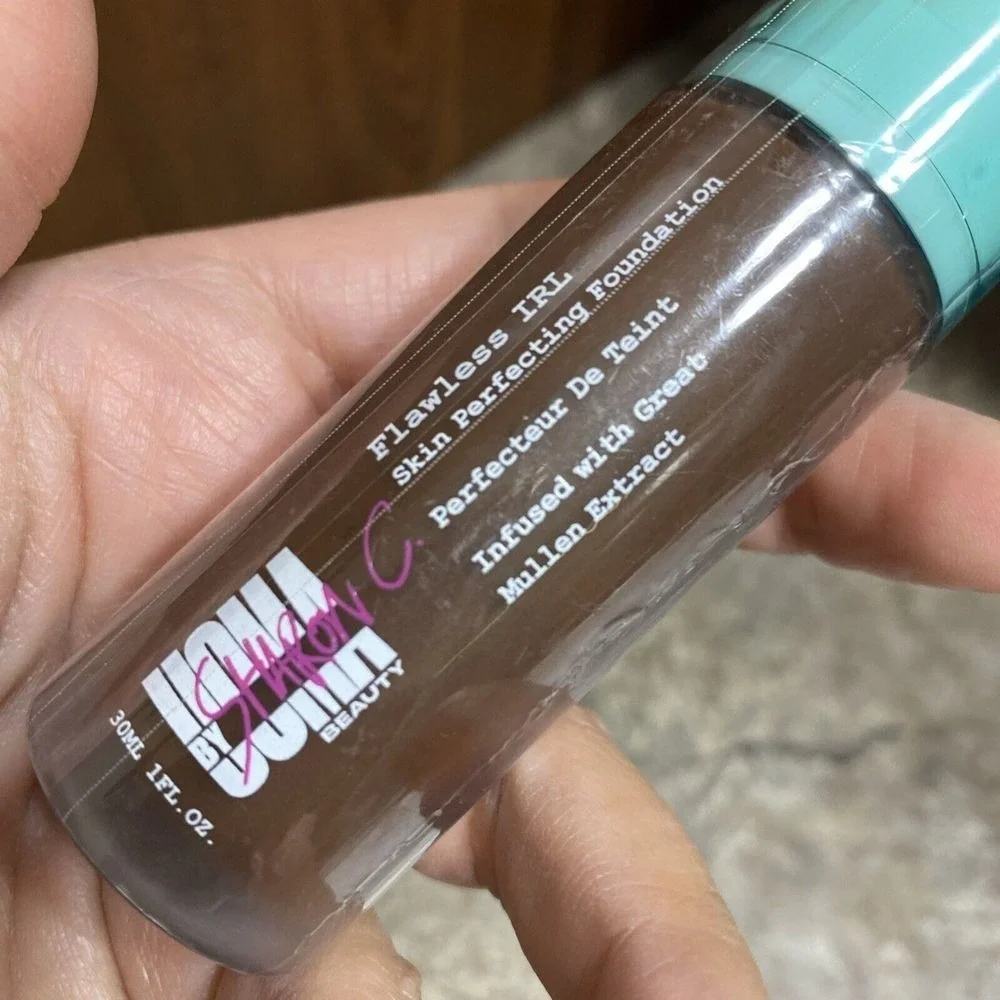 Uoma by Sharon C Flawless IRL Skin‎ Perfecting Foundation, Black Pearl T2